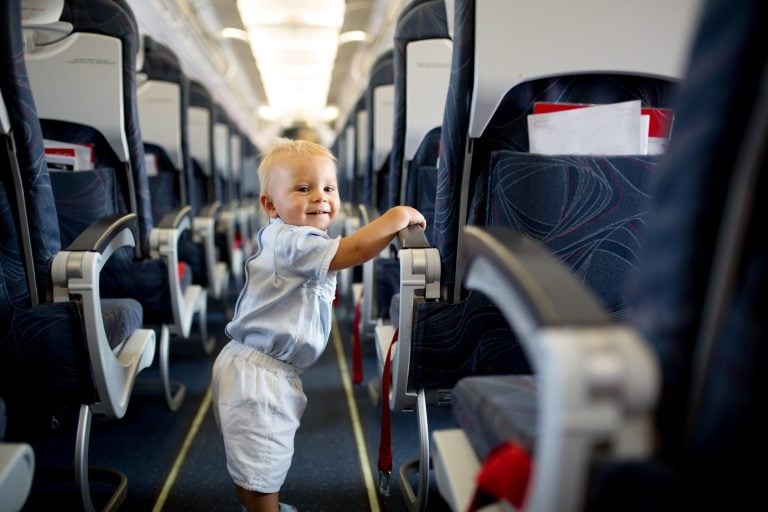Bébé prend l’avion